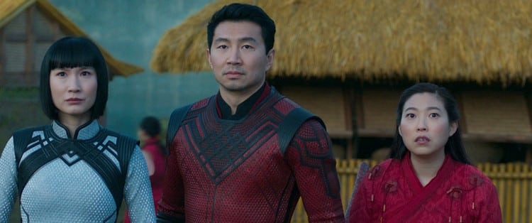 Xialing (Meng'er Zhang), Shang-Chi (Simu Liu)) and Katy (Awkwafina)